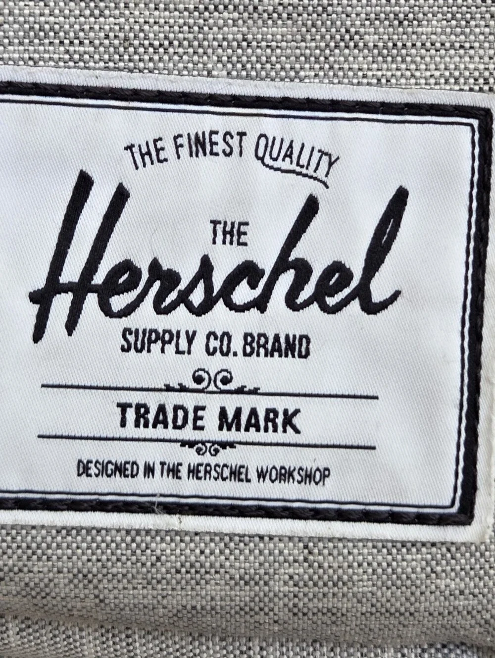 Herschel Supply Classic Backpack Raven Cross Hatch 24L
